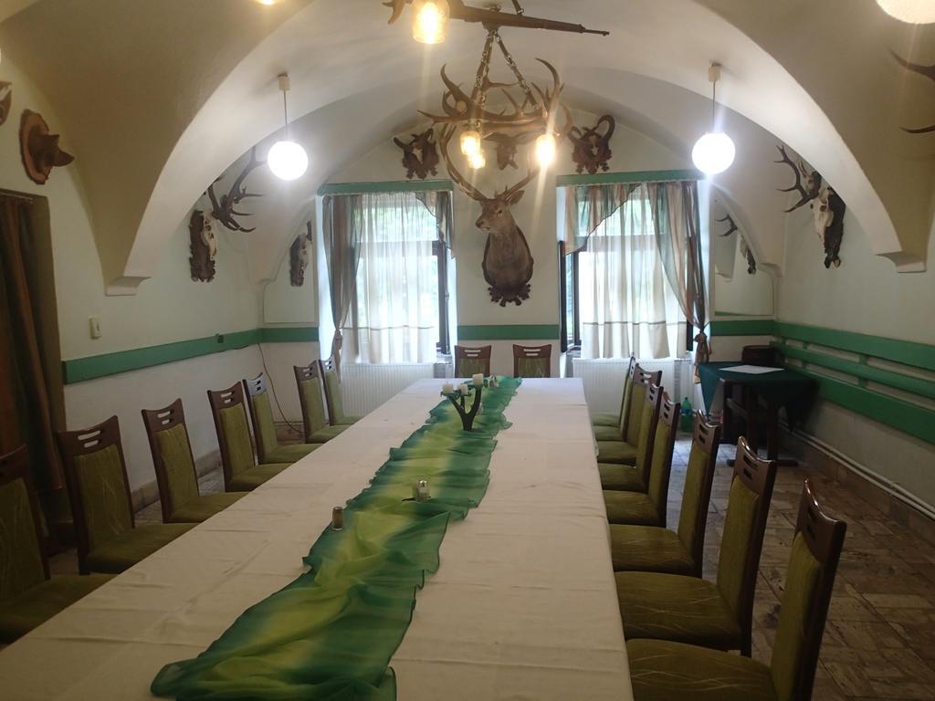 Penzion A Restauracia U Jelena Stará ľubovňa Bagian luar foto